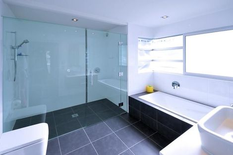 Photo of property in 34a Ocean View Road, Milford, Auckland, 0620