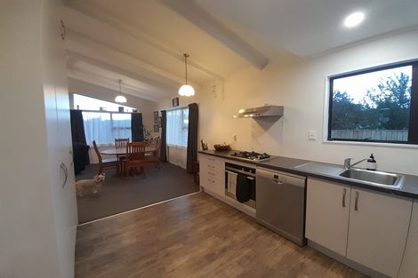 Photo of property in 22 Bridge Street, Edgecumbe, 3120