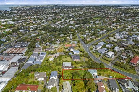 Photo of property in 2 Nigel Road, Browns Bay, Auckland, 0630