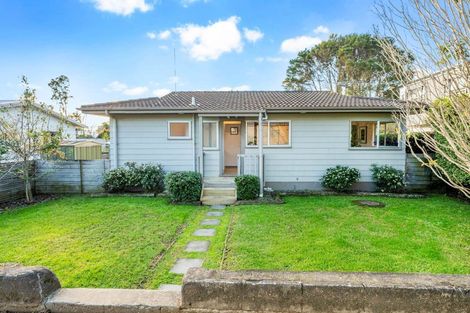 Photo of property in 2/56 Waipani Road, Te Atatu Peninsula, Auckland, 0610