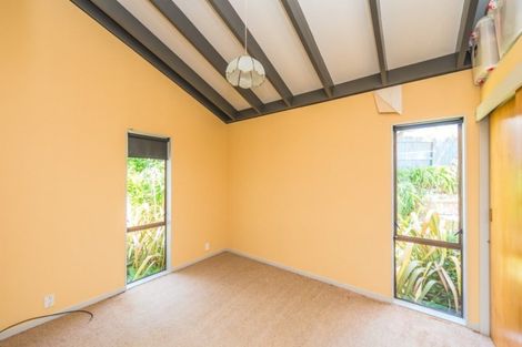 Photo of property in 16 Monowai Place, Westbrook, Palmerston North, 4412
