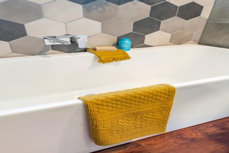 Photo of property in 24 Marion Street, Silverstream, Upper Hutt, 5019