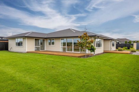 Photo of property in 54 Te Kohanga Drive, Pegasus, 7612