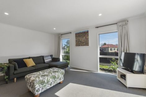 Photo of property in 55a Lake Crescent, Hamilton Lake, Hamilton, 3204