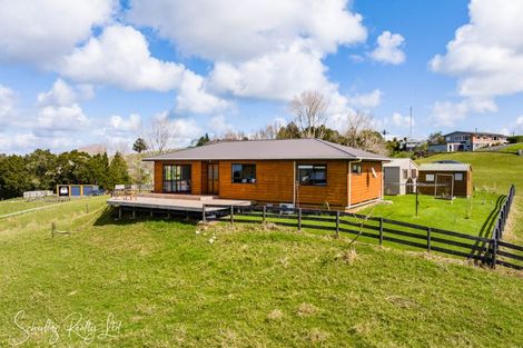 Photo of property in 31-33 Nikau Lane, Maungaturoto, 0520