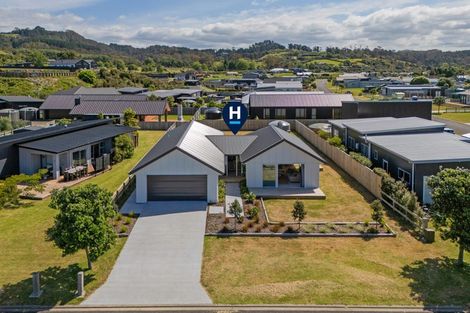 Photo of property in 43 Longreach Drive, Cooks Beach, Whitianga, 3591