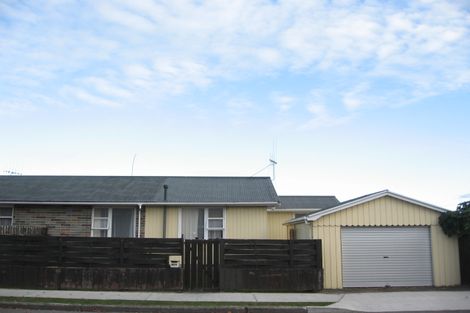 Photo of property in 17 Iti Street, Otaki, 5512
