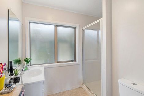Photo of property in 78-80 Waihora Crescent, Waitangirua, Porirua, 5024