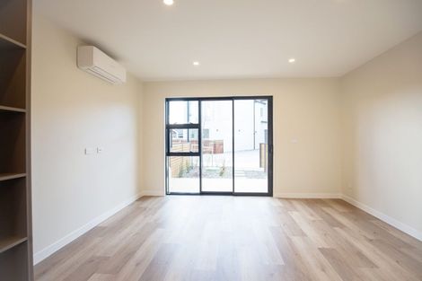 Photo of property in 7 Resnik Crescent, Kumeu, 0810