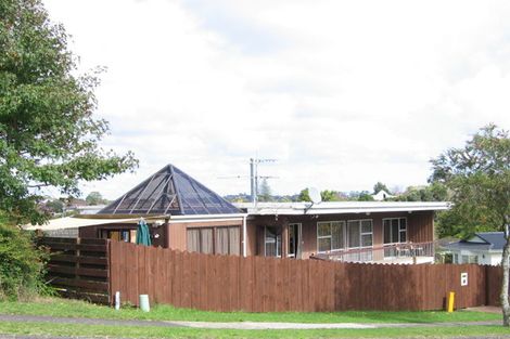 Photo of property in 6 Himalaya Drive, Half Moon Bay, Auckland, 2012