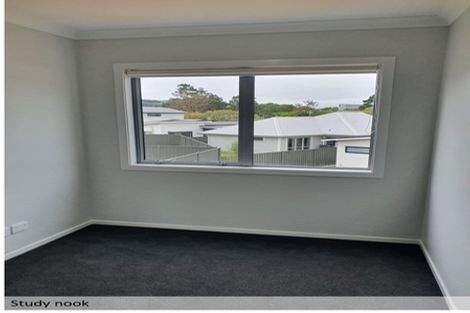 Photo of property in 6 Tieke Lane, Kenepuru, Porirua, 5022