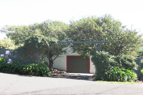 Photo of property in 24 Waru Street, Khandallah, Wellington, 6035