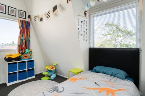 Photo of property in 144 Karewa Parade, Papamoa Beach, Papamoa, 3118