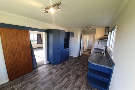 Photo of property in 24 Motuoapa Place, Kelvin Grove, Palmerston North, 4414