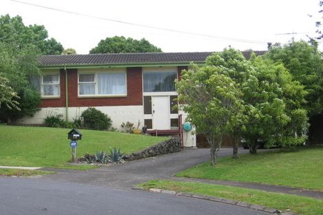 Photo of property in 13 Boys Place, Pakuranga Heights, Auckland, 2010