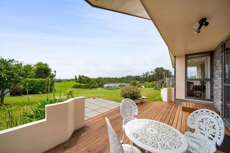 Photo of property in 11 Ash Place, Whalers Gate, New Plymouth, 4310