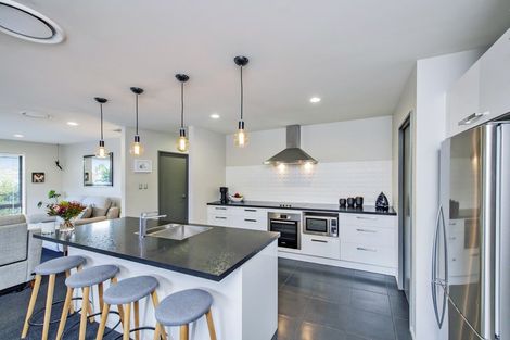 Photo of property in 17 Old Red Barn Road, Halswell, Christchurch, 8025