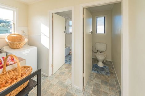 Photo of property in 188 Cornfoot Street, Castlecliff, Whanganui, 4501