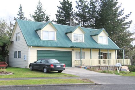 Photo of property in 4 Essendon Court, Glenview, Hamilton, 3206