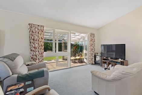 Photo of property in 37 Kent Street, Levin, 5510