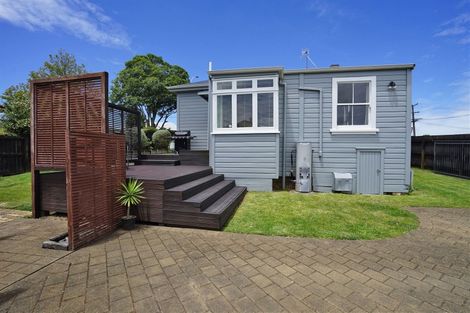 Photo of property in 126 Forest Lake Road, Forest Lake, Hamilton, 3200