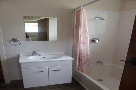 Photo of property in 63 Bledisloe Crescent, Wainuiomata, Lower Hutt, 5014