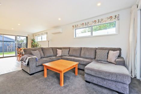 Photo of property in 22 Cassin Place, Taradale, Napier, 4112