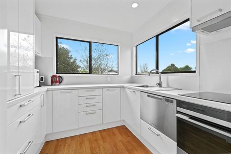 Photo of property in 9 Olive Place, Nawton, Hamilton, 3200