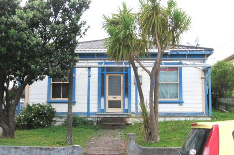 Photo of property in 17 Ferguson Street, Newtown, Wellington, 6021