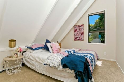 Photo of property in 2/74 Brigantine Drive, Beach Haven, Auckland, 0626