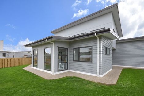 Photo of property in 9 Okahau Terrace, Warrington, 9471