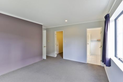 Photo of property in 13 Jeffery Reeve Crescent, Ranui, Auckland, 0612