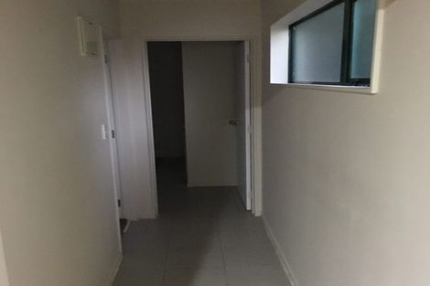 Photo of property in 16 Meynell Court, Glen Eden, Auckland, 0602