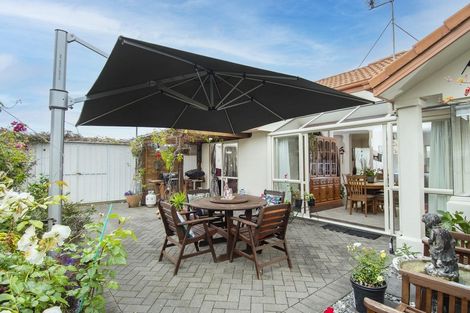 Photo of property in 28 Calypso Drive, Papamoa Beach, Papamoa, 3118