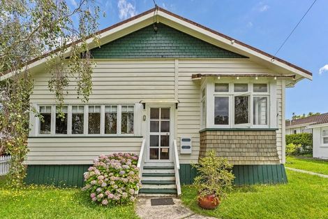 Photo of property in 56 Ngataringa Road, Devonport, Auckland, 0624