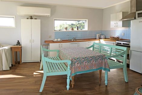 Photo of property in 14 Wainamu Road, Raglan, 3297