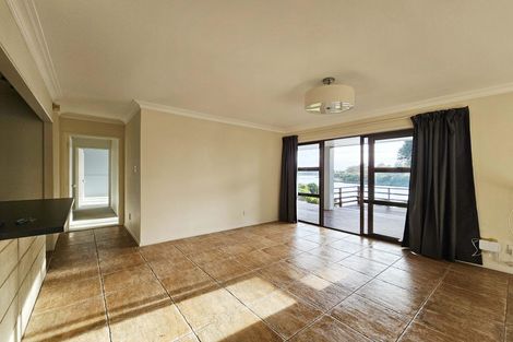 Photo of property in 8 Mill End, Pahurehure, Papakura, 2113