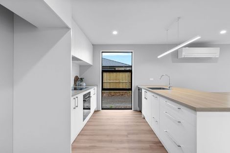 Photo of property in 15 Herridge Street, Woodend, 7691