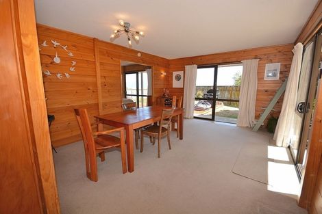 Photo of property in 13 Pine Ridge Terrace, Waikanae Beach, Waikanae, 5036