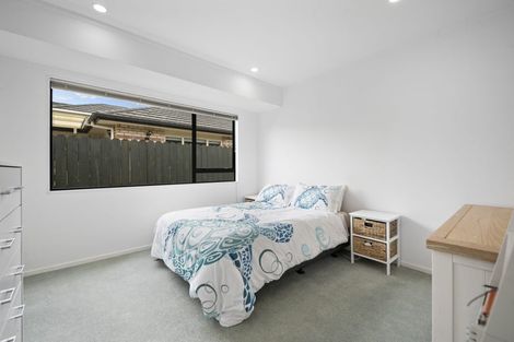 Photo of property in 1 Cloverlea Place, Pukekohe, 2120