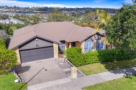 Photo of property in 72 Kittiwake Drive, Schnapper Rock, Auckland, 0632