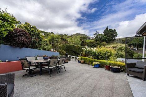 Photo of property in 24 Cornwall Road, Lyttelton, 8082