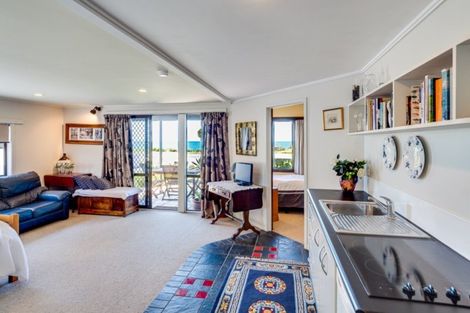 Photo of property in 129 North Shore Road, Eskdale, Napier, 4182