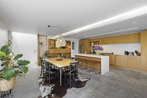 Photo of property in 76 Cutfield Road, New Plymouth, 4310