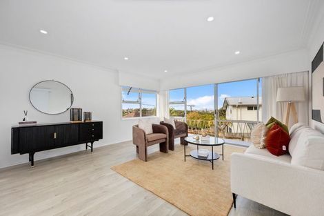 Photo of property in 1/15 Zion Road, Birkenhead, Auckland, 0626