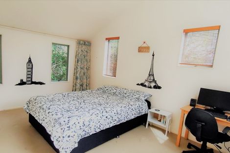 Photo of property in 2/27b Balmain Road, Birkenhead, Auckland, 0626