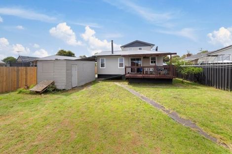 Photo of property in 14 Kohinoor Avenue, Mangere, Auckland, 2022