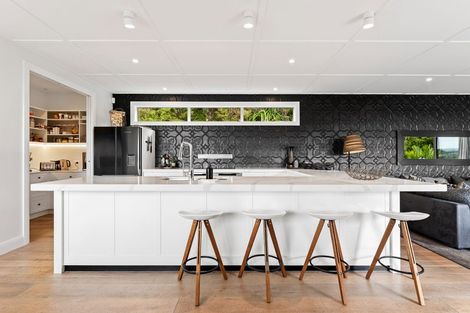 Photo of property in 31 Brick Bay Drive, Sandspit, Warkworth, 0982