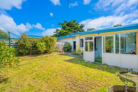 Photo of property in 33 Tui Road, Raumati Beach, Paraparaumu, 5032