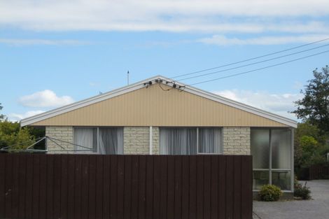 Photo of property in 2/44 Prestons Road, Redwood, Christchurch, 8051